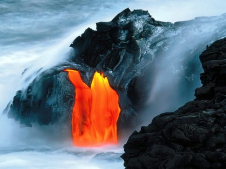 4 Kilauea_Volcano_Lava_Flow_Hawaii_free_computer_desktop_wallpaper_1280