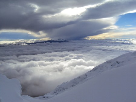 9 9 Plongeon dans la mer de nuage