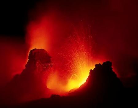 Errupting Volcano on Hawaii's Big Island